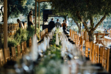 Montaje y decoración de mesa para eventos y celebraciones con VIVOOD