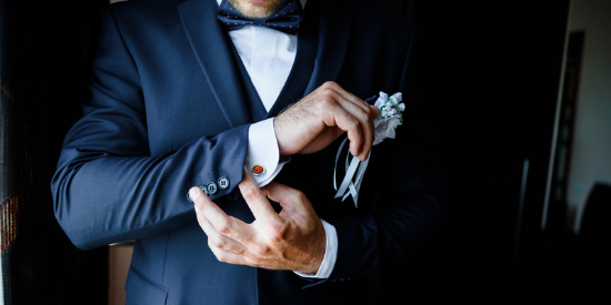 como debe ser el traje de novio