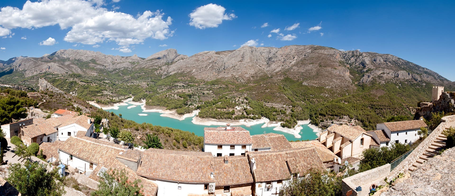 visita vivood y descubre el valle del Guadalest
