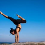 Hotel Vivood yoga al aire libre postura de yoga